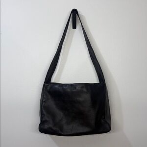 THE SAK Small 90s Style Shoulder Bag Black